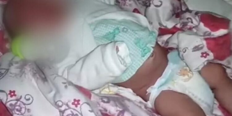 Алматылық әйел бір айлық сәбиін пәтерде қараусыз қалдырып кеткен