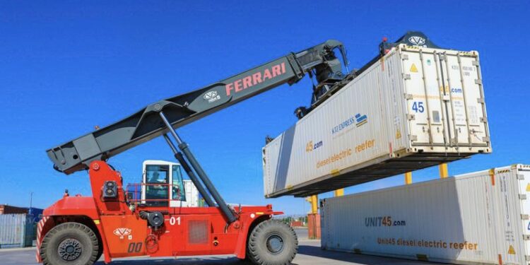 Биыл 8 айда Қазақстан экспорты 16 пайызға артты – Нұрлан Әбдіров