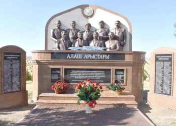Түркістан облысында Алаш арыстары мен Қажымұқанға ескерткіштер орнатылды