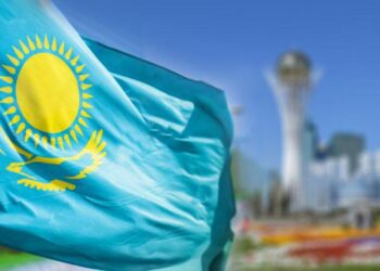Елде Қазақстан есімді 24 адам тұрады