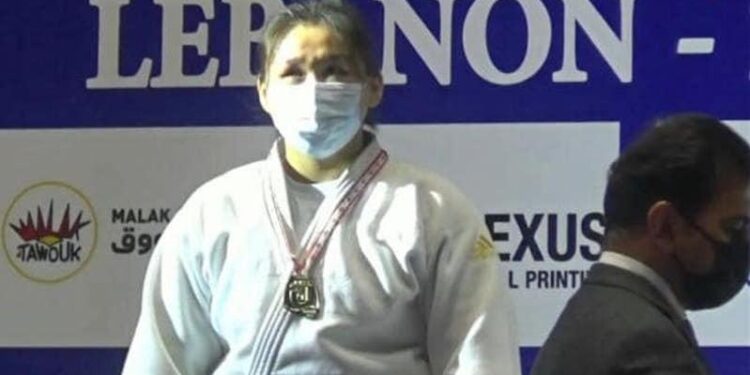 Дзюдошы Карина Тәкиева жастар арасында Азия чемпионы атанды