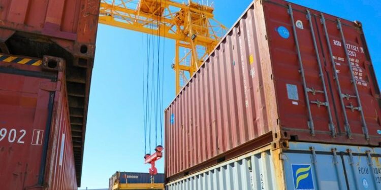 Шикізат емес экспорт көлемі 2025 жылға қарай 1,5 есе артады