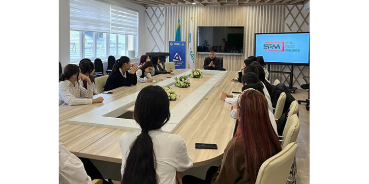 Алматы гуманитарлық және педагогтік колледжінде кездесу өтті