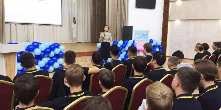 Медиатор студент жастармен жүздесті