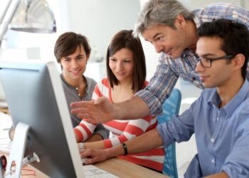 Жұмыс жас талғамайды