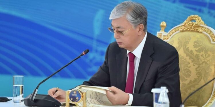 «Атамекен» палатасы Тоқаевқа кәсіпкерлік туралы Ұлттық баяндама ұсынды