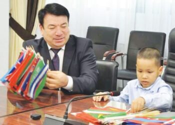 Вундеркиндті бесігінен таны