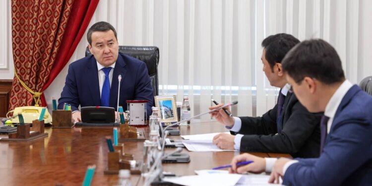 Қазақстанның ішкі нарығын жанар-жағармаймен қамтамасыз ету мәселесі талқыланды