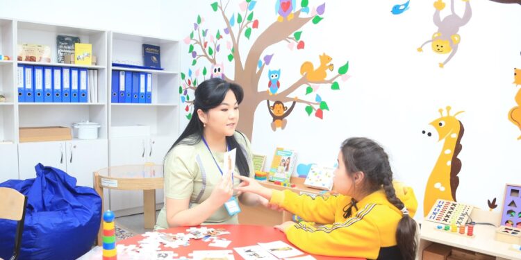 Әкім қонған ақбоз үй енді балаларды оңалту орталығына айналады