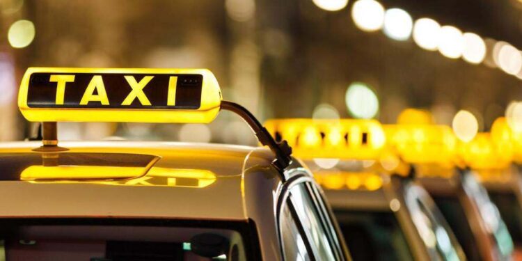 Астанада такси жүргізушісі оқушыны қағып, оқиға орнынан қашып кеткен