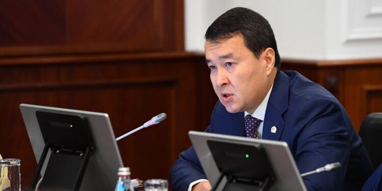 “Әйелдердің зейнет жасы әр бала туған сайын қысқара ма?”: Премьер-министр жауап берді