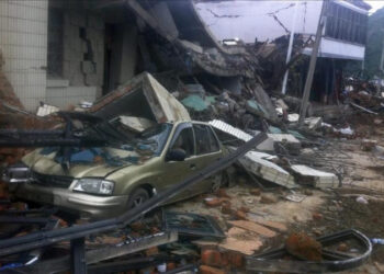 Землетрясение в Турции: число погибших приблизилось к 3,5 тысячи