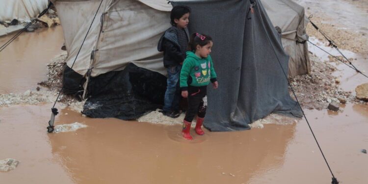 Түркияда су тасқынынан 13 адам қаза тапты