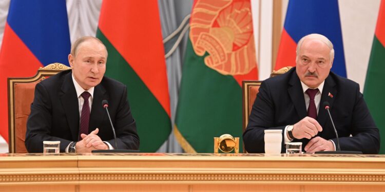 Жозеп Боррель: Белоруссиядағы ядролық қару Еуропаға қауіп төндіреді