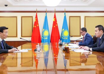 Әлихан Смайылов Қытайдың Қазақстандағы елшісімен кездесті