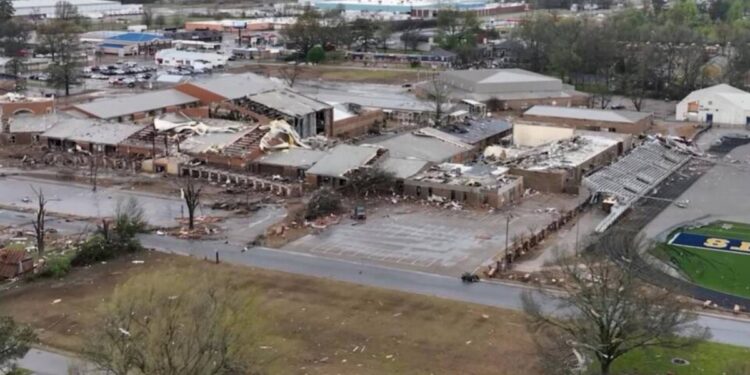 АҚШ-та Арканзас штатында бірнеше торнадо болды