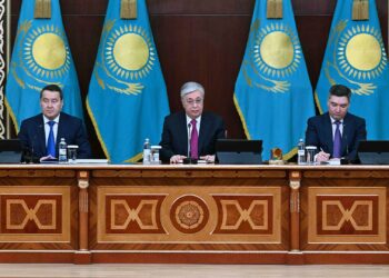 Смаилов рассказал о планах нарастить производство ГСМ в Казахстане