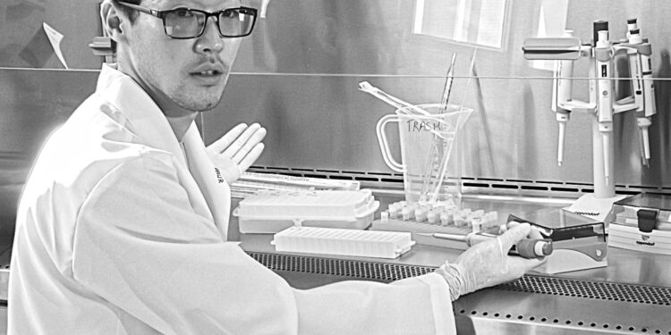 Тіс эмалін сақтап қалудың жолын тапқан ғалым