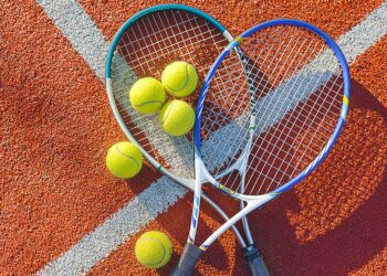 Теннис: Александр Недовесов Италиядағы турнирде жеңіліп қалды