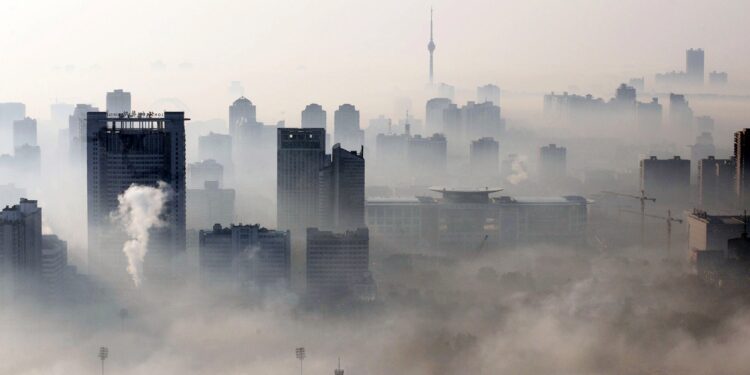 Еліміздің екі ірі қаласында ауа ластанады