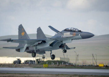 Әскери ұшқыштардың жалақысы 60 пайызға өседі