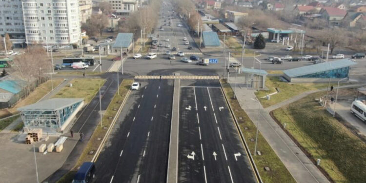 Алматыда Абай даңғылын ұзарту үшін 63 жер учаскесі сатып алынады