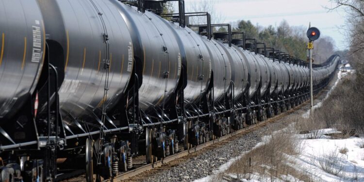 ҚазТрансОйл сәуір айында Баку бағытындағы мұнай экспортын 75% арттырды