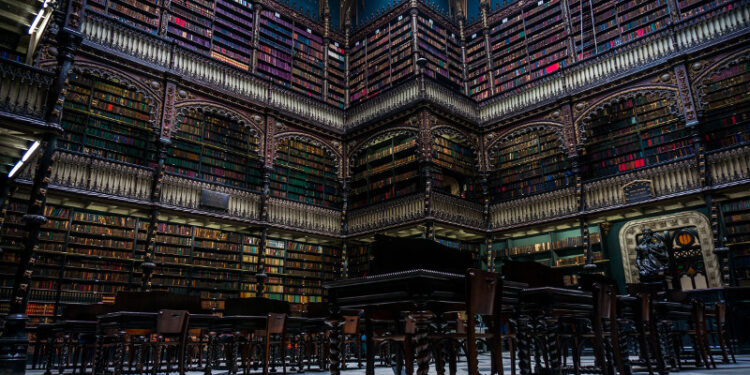 50 жыл салынған кітапхана