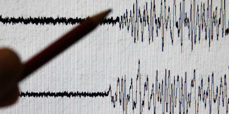 Курил аралдары мен Камчатка маңында жер сілкінді