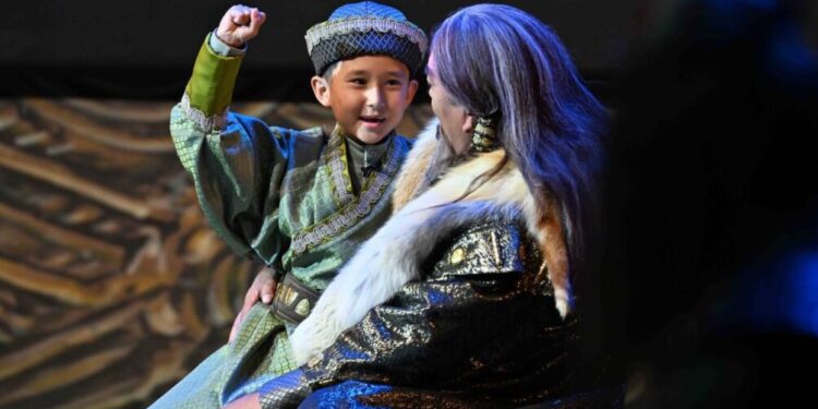 Мемлекет басшысы «Жошы хан» спектаклін тамашалады