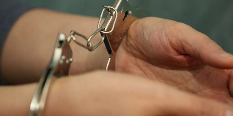 Астанчанин нашёл ключи от кафе и унёс деньги из кассы