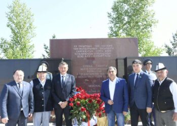 Сенаторы почтили память жертв политических репрессий и голода