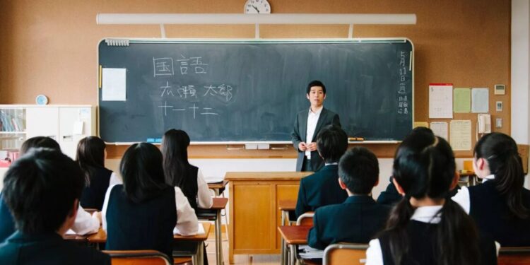 Жапон мұғалімдері кезекке тұрмайды, қонаққа барса патшадай күтеді