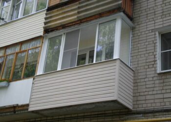 Екібастұзда ер адам пәтерінен өлі табылды