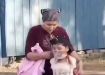 «Әйел кішкентай қызды байлап тастаған»: Полиция департаменті мәлімдеме жасады