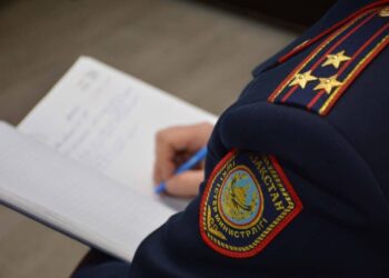 Елімізде Қытай азаматына темекі шеккені үшін айыппұл салынды