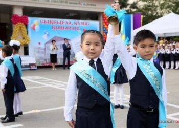 «Сарапшылар шешім қабылдады»: Оқу-ағарту министрі жаңа оқу жылының ұзақтығы туралы айтты