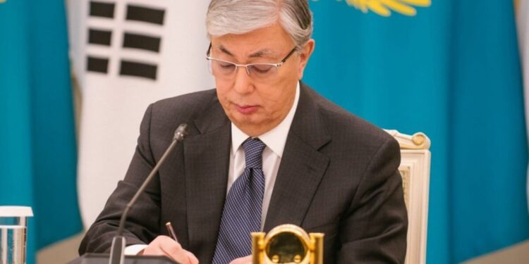 Президент Үндістанның премьер-министріне құттықтау жеделхатын жолдады