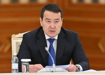 Премьер-министр алғаш рет есеп беріп жатыр