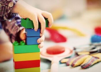 Балабақша тәрбиешілерінің жалақысы тағы да 30%-ға өседі