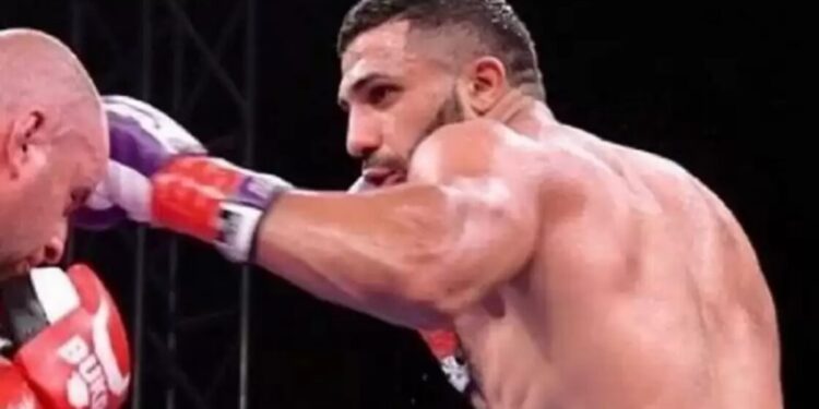 Қазақстандық боксшы WBO Global титулын жеңіп алды