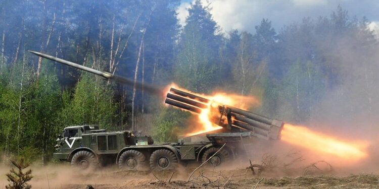 Ресей снарядтары украин әскерінің екі бекінісін талқандады