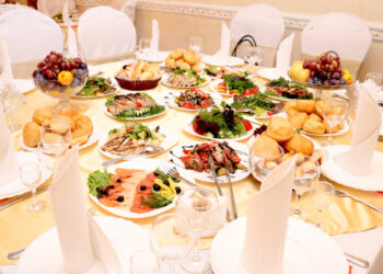 Ас беру: ысырап па, сауап па?