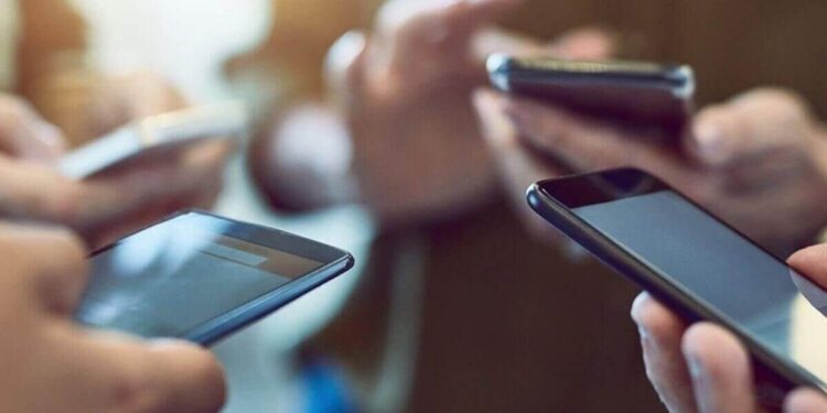 Қазақстанда ұялы байланыс операторларын тергеп-тексеру басталды