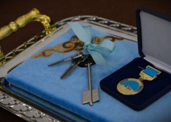 Павлодар облысында 13 жыл баспана кезегінде тұрғандарға пәтер берілді