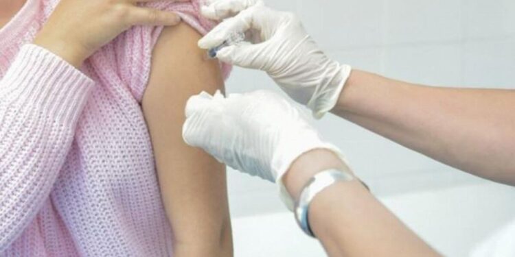 Атырауда ауруханада екпе алған әйел қайтыс болды