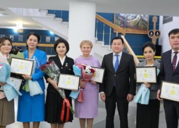 «Үздік педагог-2023»: елорданың бірнеше ұстазы марапатталды