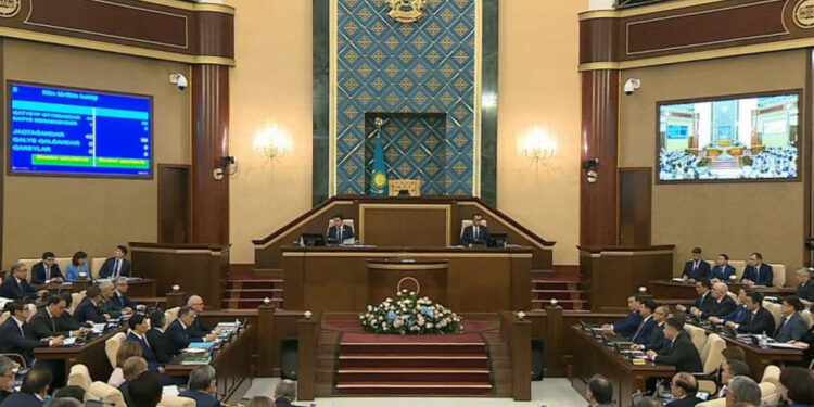 Тиісті өкімге Мәжіліс төрағасы Ерлан Қошанов қол қойды.