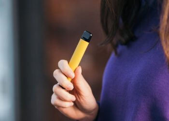 Электронды темекіге заңмен тосқауыл қойылды – Дәулет Тұрлыханов