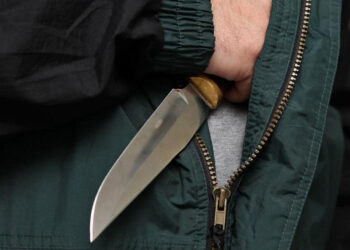 Түркістан тұрғыны тал түсте жас жігітті көшеде пышақпен қорқытқан